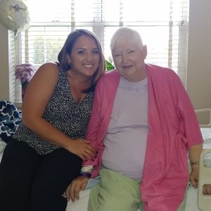 Meet your Posher, Lindy